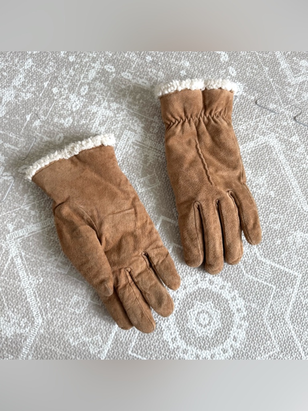 Vintage Isotoner Aris Genuine Leather Suede Shearling Lined Gloves - Picture 2 of 8